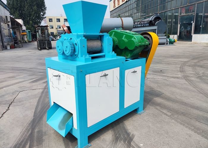 1-5 T/H Ure Granulador de fertilizantes Fornecedor Granulador de pressão de rolos Máquina de fabricação de fertilizantes compostos para venda