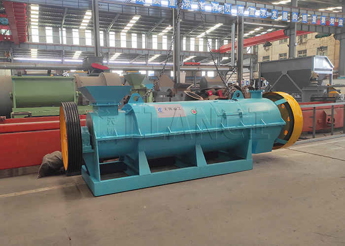 Granulador de Fertilizantes Ideal para Converter Resíduos Orgânicos em Adubo Granulado de Palha e Esterco