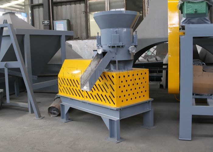 Linha de produção de granulador de bentonita DAP Fertilizer Making Machine Flat Die Granulator
