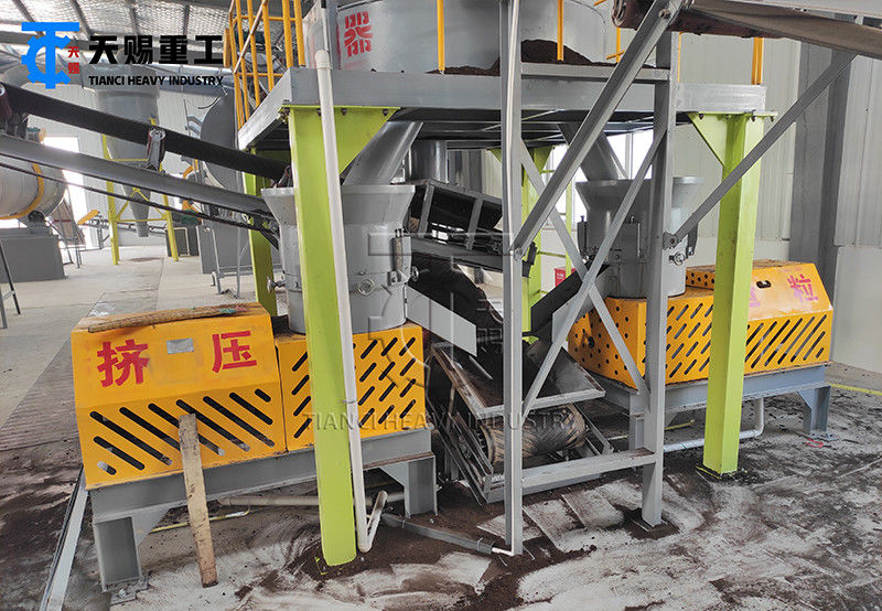 Máquina de fabricação de rações de frango Linha de produção de fertilizantes para aves de capoeira Equipamento Linha de produção de granuladores de matriz plana