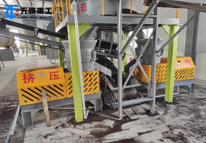 Máquina de fabricação de granulado de composto de esterco de vaca Granulador de fertilizantes orgânicos Linha de produção de esterco plano