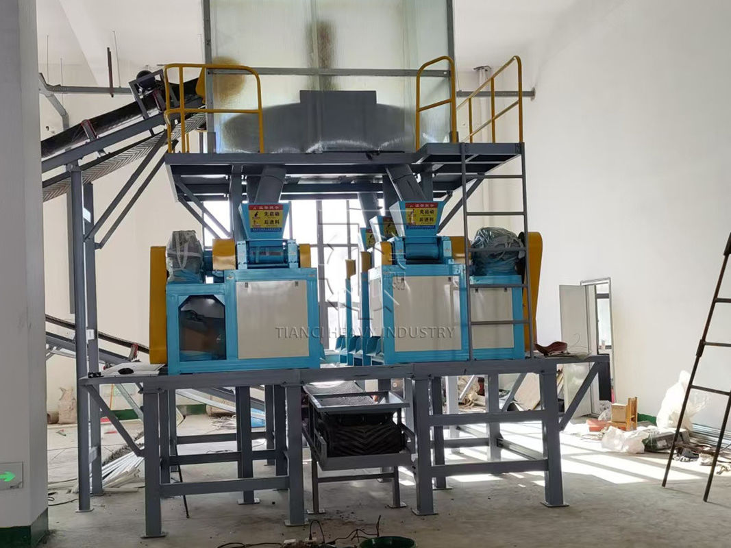 Máquina de granulação de rolos duplos Linha de produção de fertilizantes orgânicos de resíduos de frango Npk Granulador