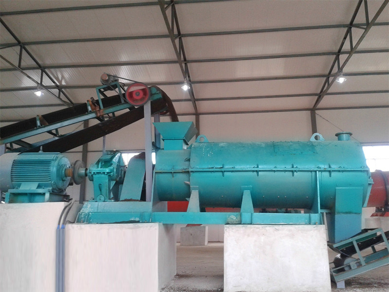 Equipamento e custo completo para uma linha anual de produção de fertilizantes orgânicos de 100.000 toneladas