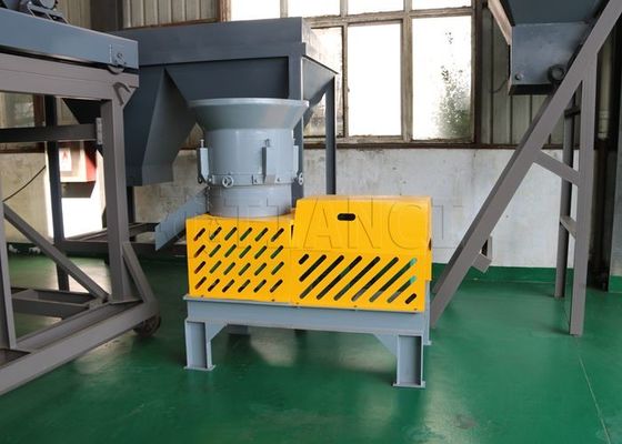 Linha de produção de grânulos de forma oblada Linha de granulação de prensagem de matriz plana para produção em larga escala